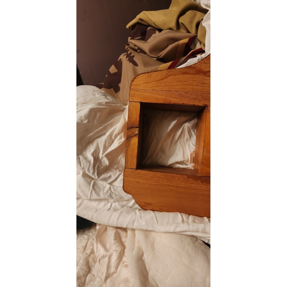 Vintage Wooden Curio Heart Cut Out Shadow Box Country Cottage Core Shelf Pegs - Picture 6 of 6